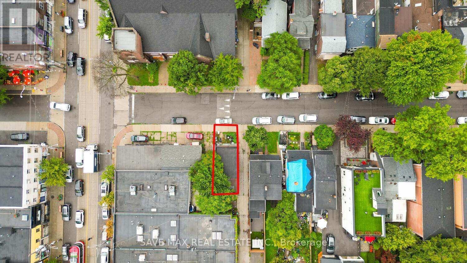 283 Rhodes Avenue E, Toronto, Ontario  M4L 3A4 - Photo 6 - E12539130