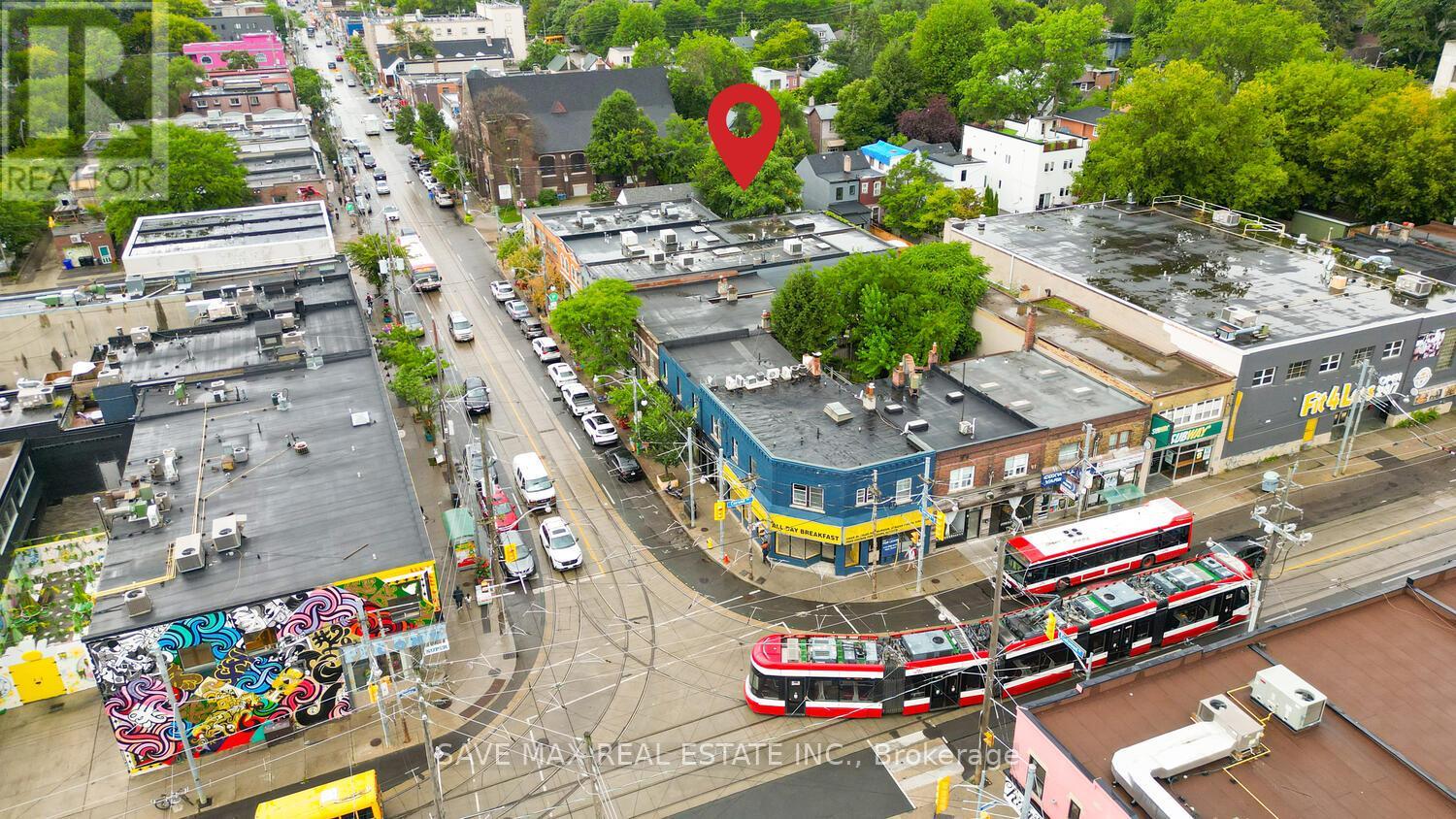 283 Rhodes Avenue E, Toronto, Ontario  M4L 3A4 - Photo 7 - E12539130