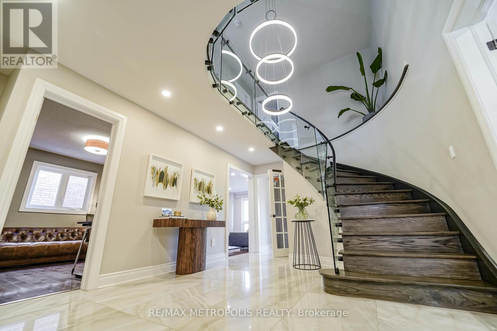 4392 Grassland Crescent, Mississauga, Ontario  L5V 1E2 - Photo 16 - W12536824