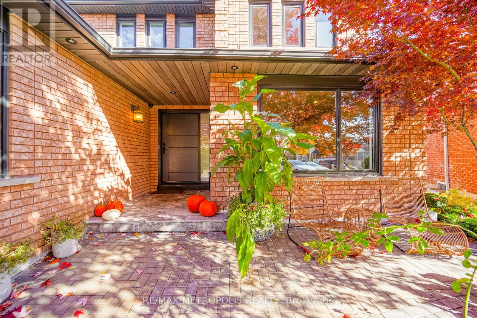 4392 Grassland Crescent, Mississauga, Ontario  L5V 1E2 - Photo 7 - W12536824