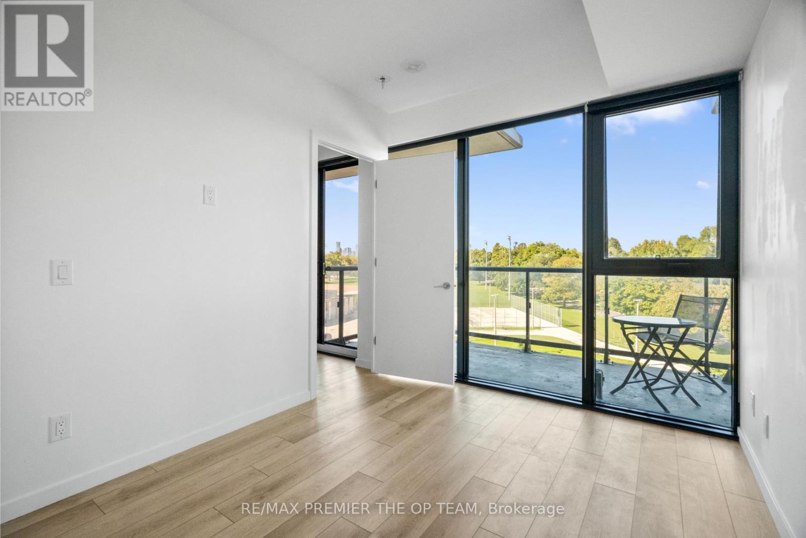 406 - 7 Smith Crescent N, Toronto, Ontario  M8Z 0G3 - Photo 23 - W12537690