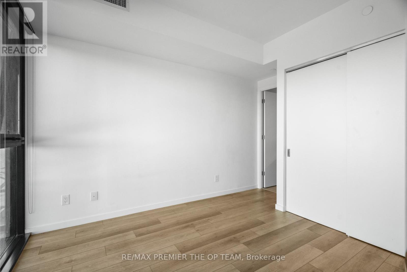 406 - 7 Smith Crescent N, Toronto, Ontario  M8Z 0G3 - Photo 20 - W12537690