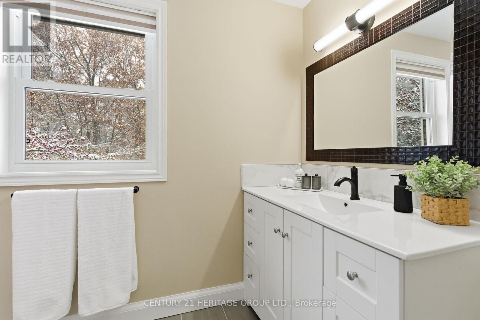 31 Donaldson Road, East Gwillimbury, Ontario  L9N 1J1 - Photo 32 - N12539034