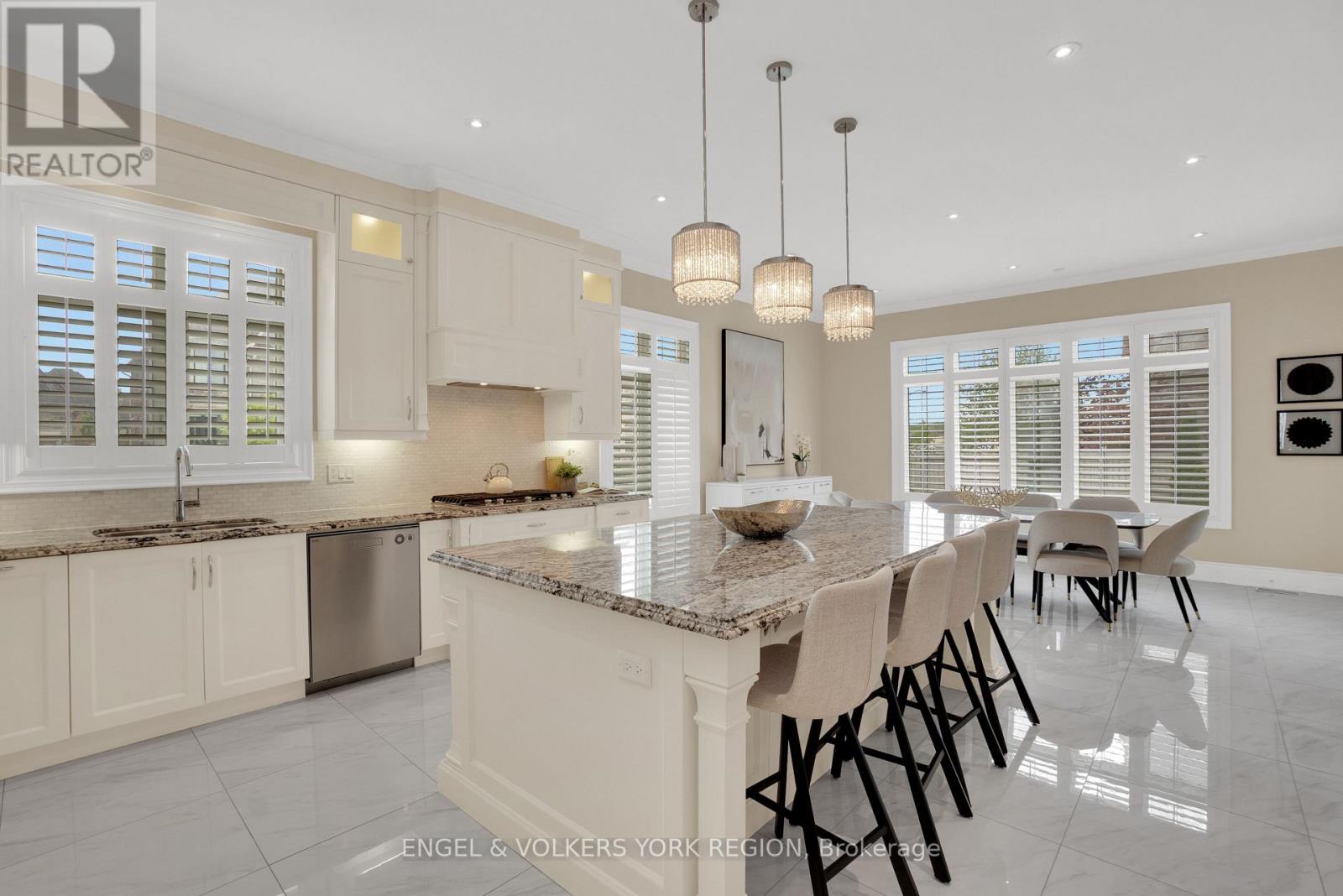 43 James Stokes Court, King, Ontario  L7B 0M8 - Photo 11 - N12539078