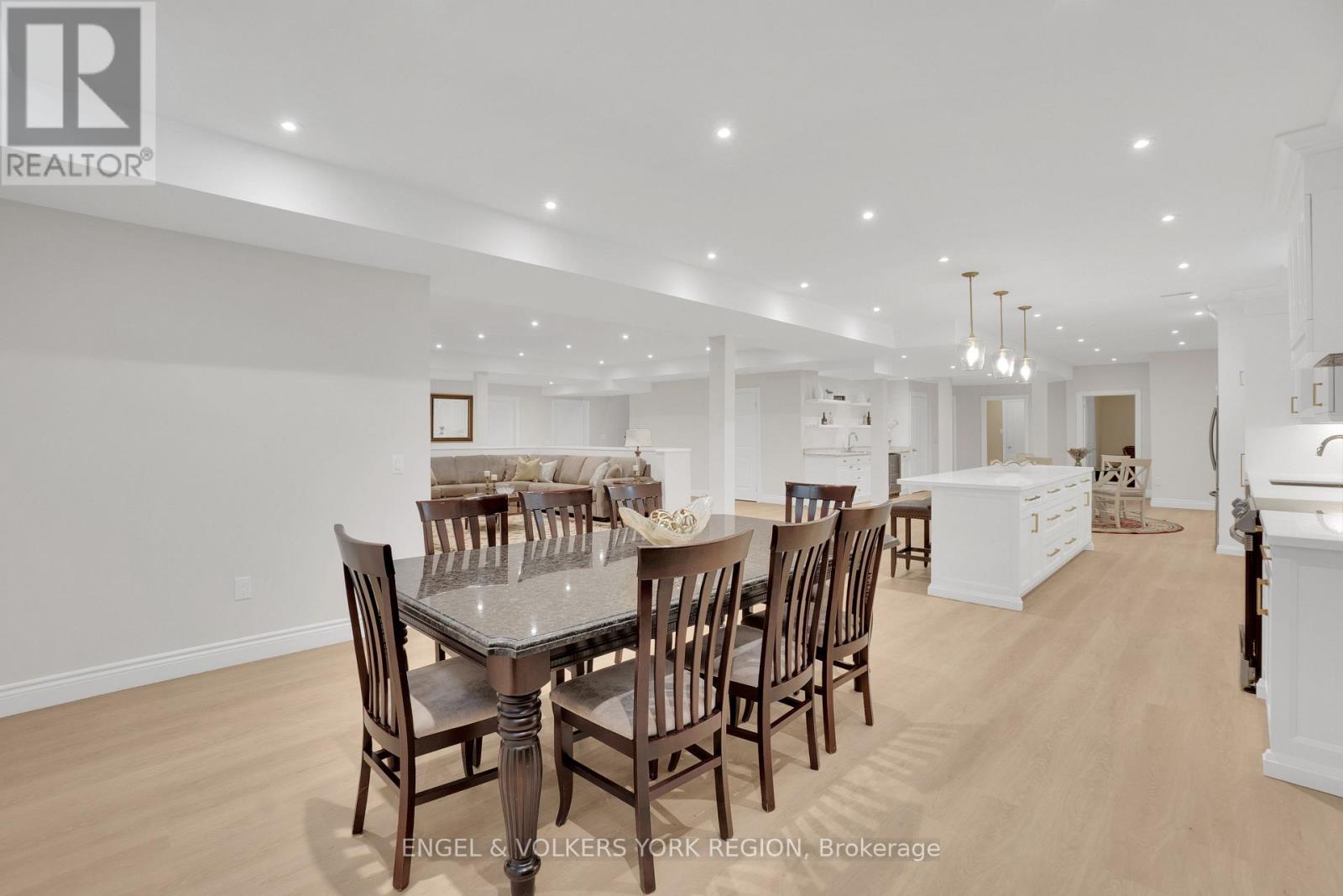 43 James Stokes Court, King, Ontario  L7B 0M8 - Photo 35 - N12539078