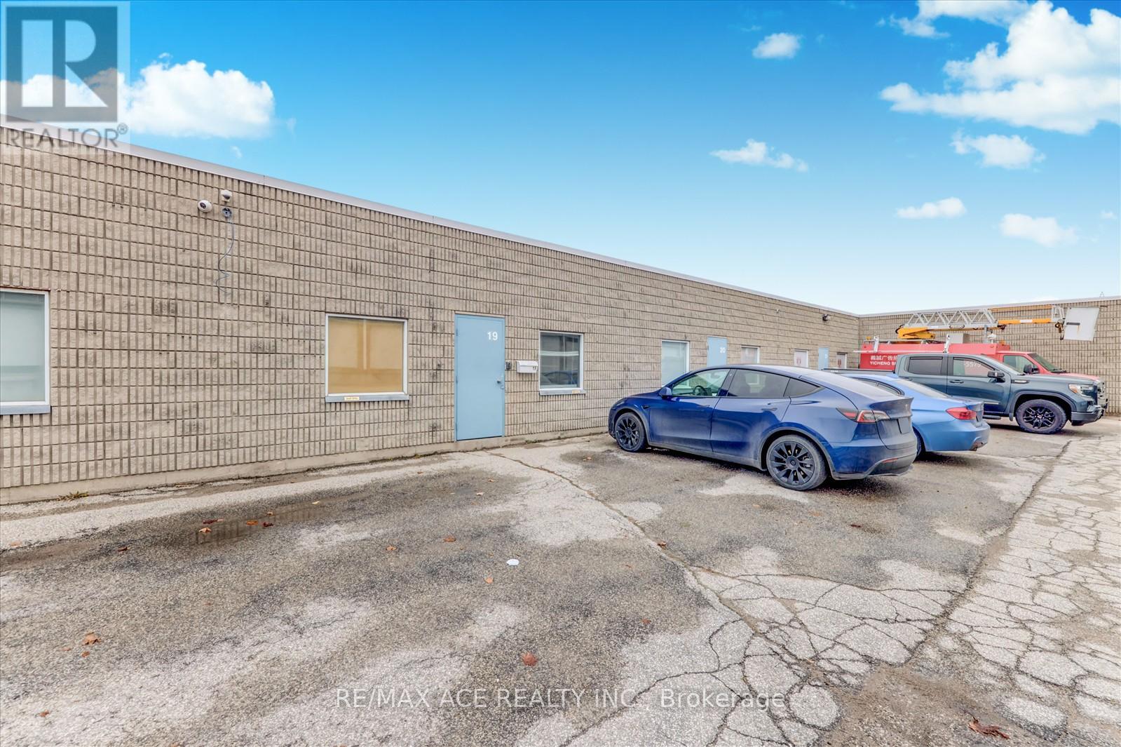 19, 20 - 300 Don Park Road, Markham, Ontario  L3R 3A1 - Photo 3 - N12539082