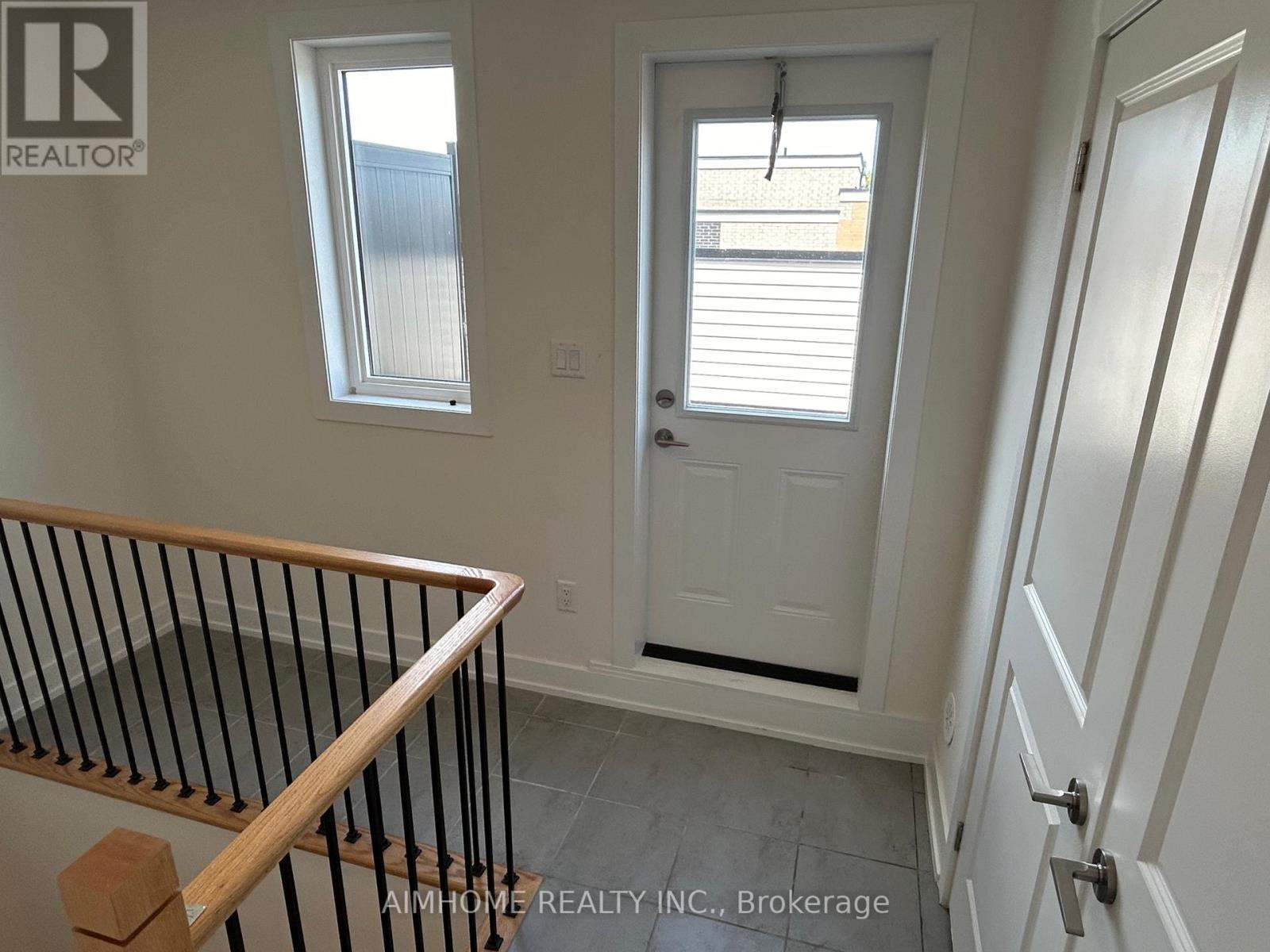 2 - 7 Phelps Lane, Richmond Hill, Ontario  L4E 1J4 - Photo 17 - N12539086