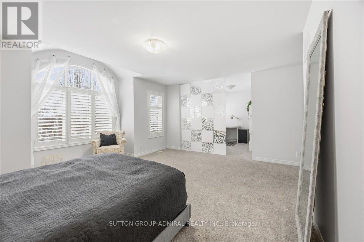 10 Usherwood Street, Aurora, Ontario  L4G 7W6 - Photo 25 - N12539132