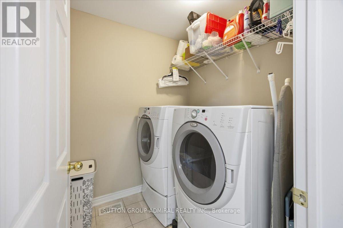 10 Usherwood Street, Aurora, Ontario  L4G 7W6 - Photo 33 - N12539132