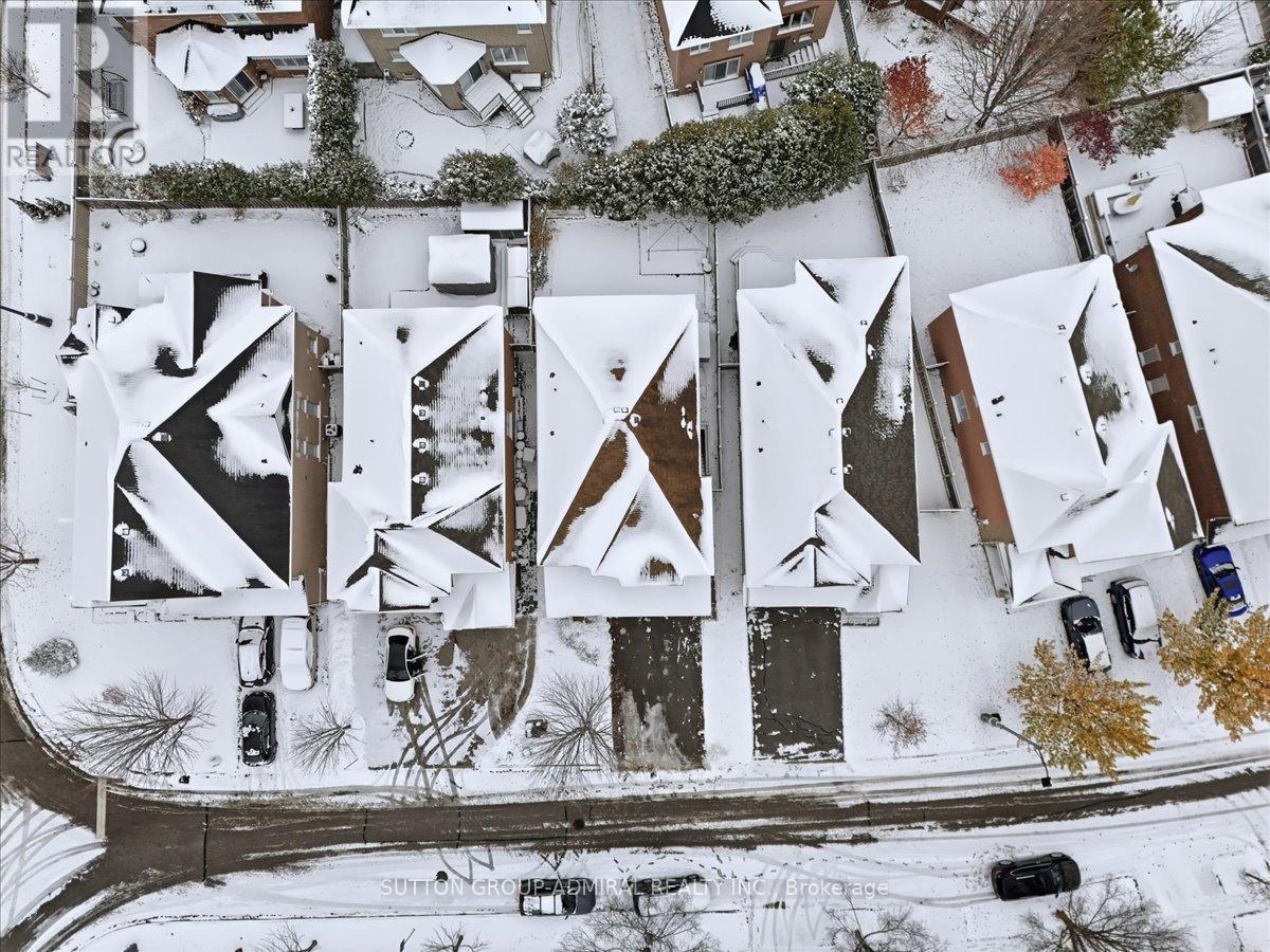 10 Usherwood Street, Aurora, Ontario  L4G 7W6 - Photo 48 - N12539132