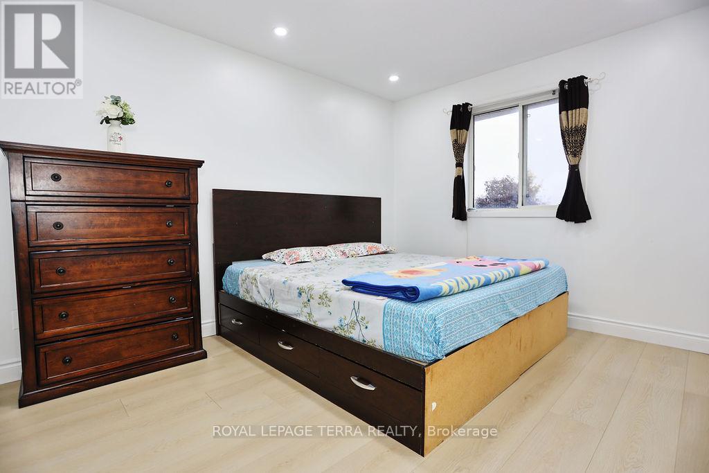 45 Peregrine Road, Barrie (Little Lake), Ontario  L4M 6R1 - Photo 17 - S12539084