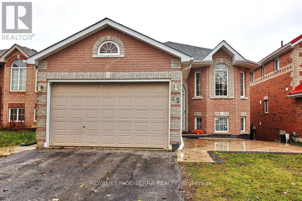 45 Peregrine Road, Barrie (Little Lake), Ontario  L4M 6R1 - Photo 2 - S12539084