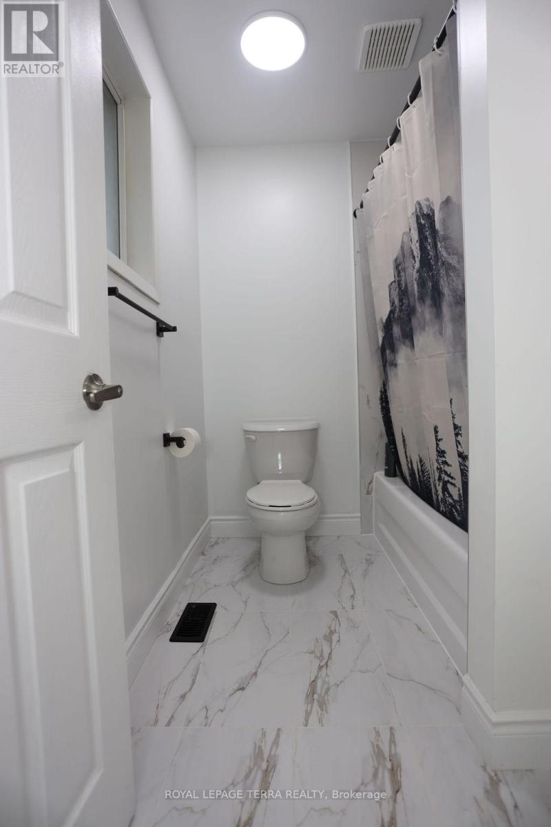 45 Peregrine Road, Barrie (Little Lake), Ontario  L4M 6R1 - Photo 23 - S12539084