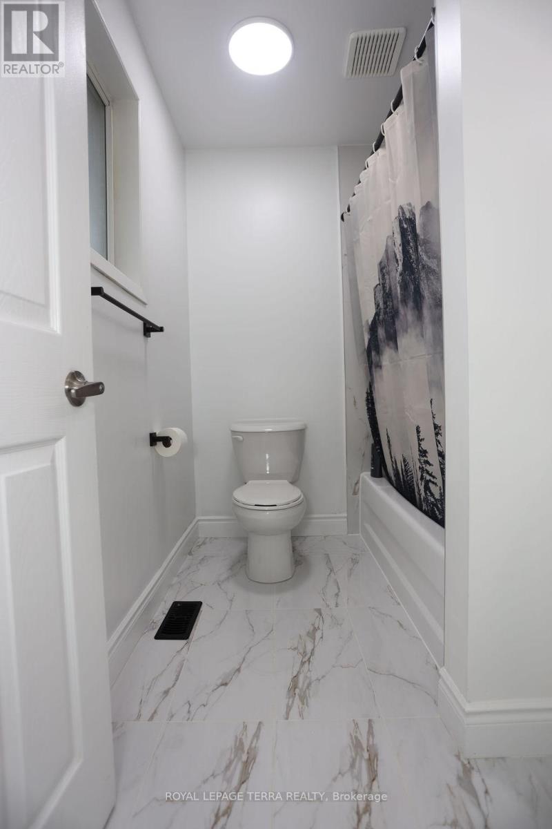 45 Peregrine Road, Barrie (Little Lake), Ontario  L4M 6R1 - Photo 24 - S12539084