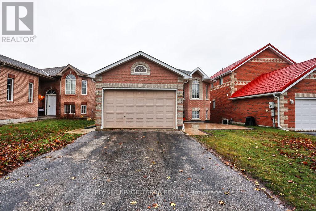 45 Peregrine Road, Barrie (Little Lake), Ontario  L4M 6R1 - Photo 4 - S12539084