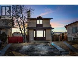 59 Whitehaven Road NE Whitehorn