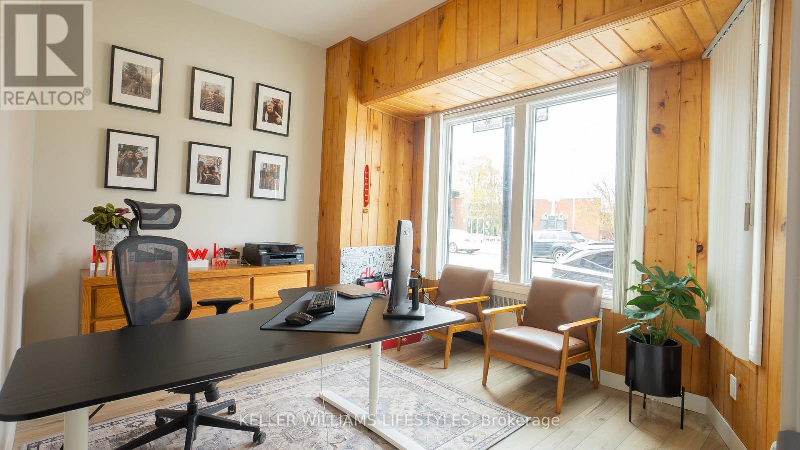 47 Frank Street, Strathroy-Caradoc, Ontario  N7G 2R3 - Photo 3 - X12539146