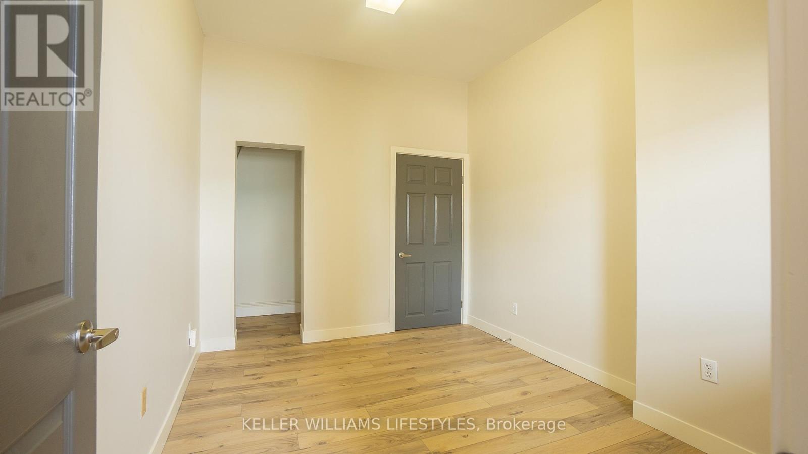 47 Frank Street, Strathroy-Caradoc, Ontario  N7G 2R3 - Photo 4 - X12539146