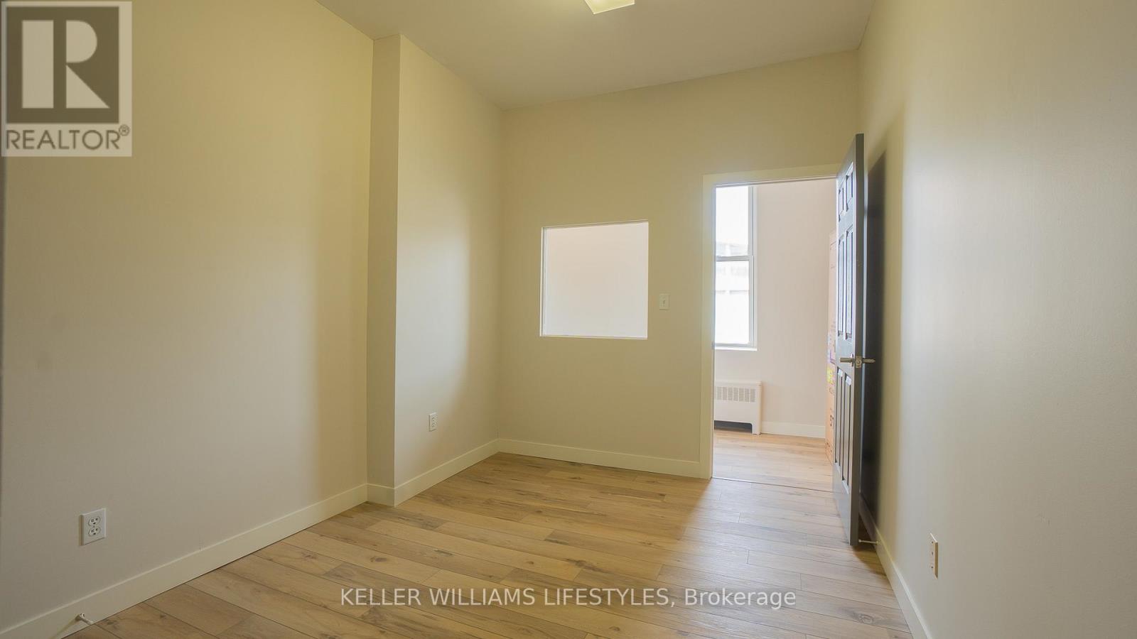 47 Frank Street, Strathroy-Caradoc, Ontario  N7G 2R3 - Photo 5 - X12539146