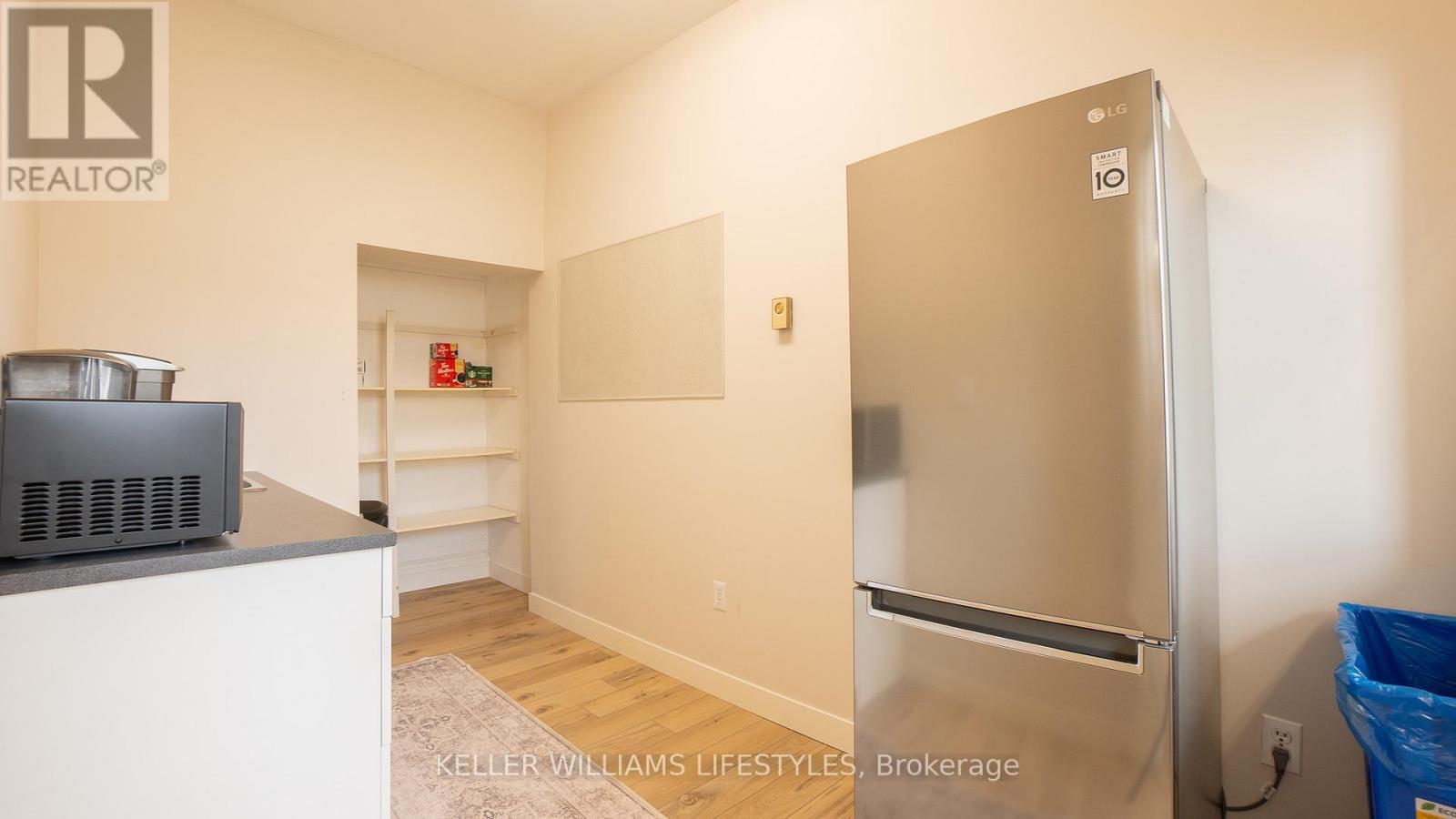 47 Frank Street, Strathroy-Caradoc, Ontario  N7G 2R3 - Photo 8 - X12539146