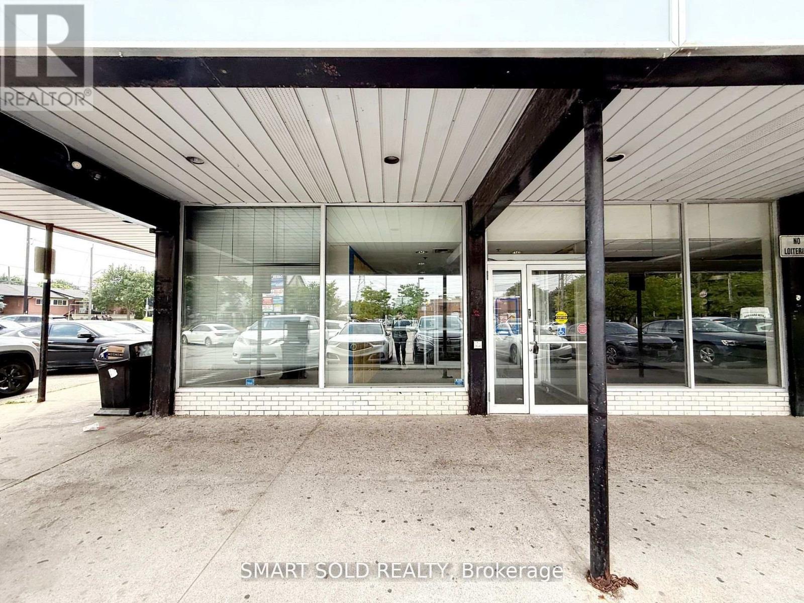 102 - 2428 Islington Avenue, Toronto, Ontario  M9W 3X8 - Photo 2 - W12538940