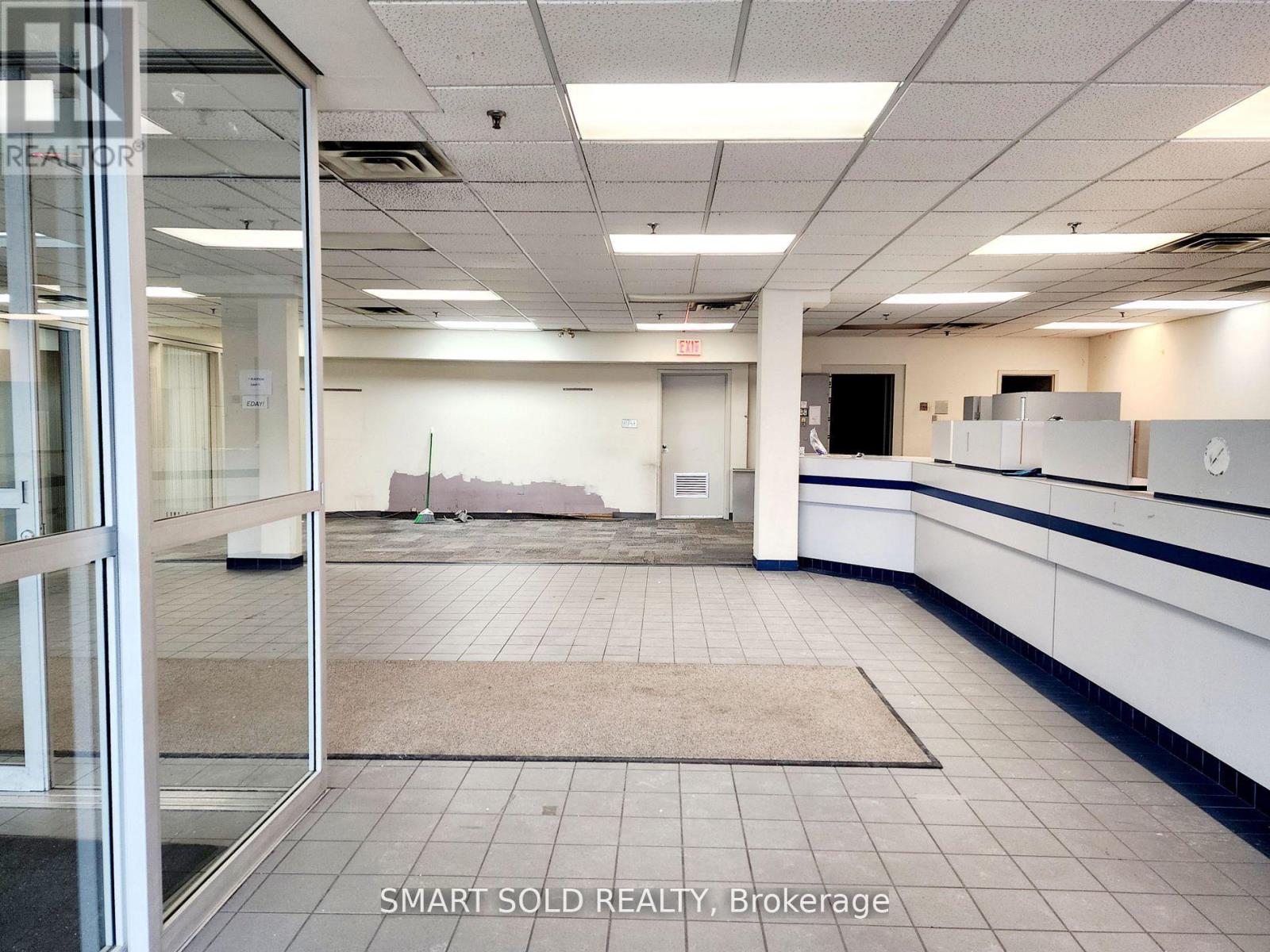 102 - 2428 Islington Avenue, Toronto, Ontario  M9W 3X8 - Photo 5 - W12538940