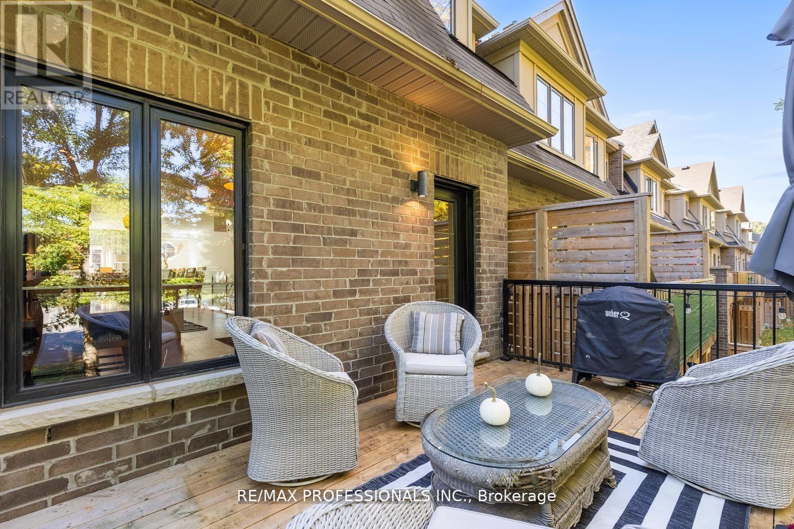 16 Dryden Way, Toronto, Ontario  M9R 0B2 - Photo 15 - W12538962