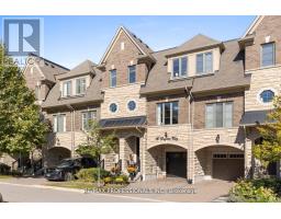 16 DRYDEN WAY, Toronto, Ontario