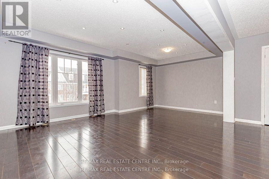 299 Dymott Avenue, Milton, Ontario  L9T 0Z4 - Photo 8 - W12538988