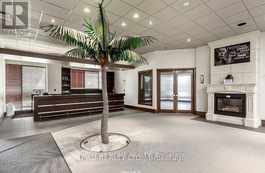 2556 Meadowpine Boulevard, Mississauga, Ontario  L5N 6P9 - Photo 4 - W12538998