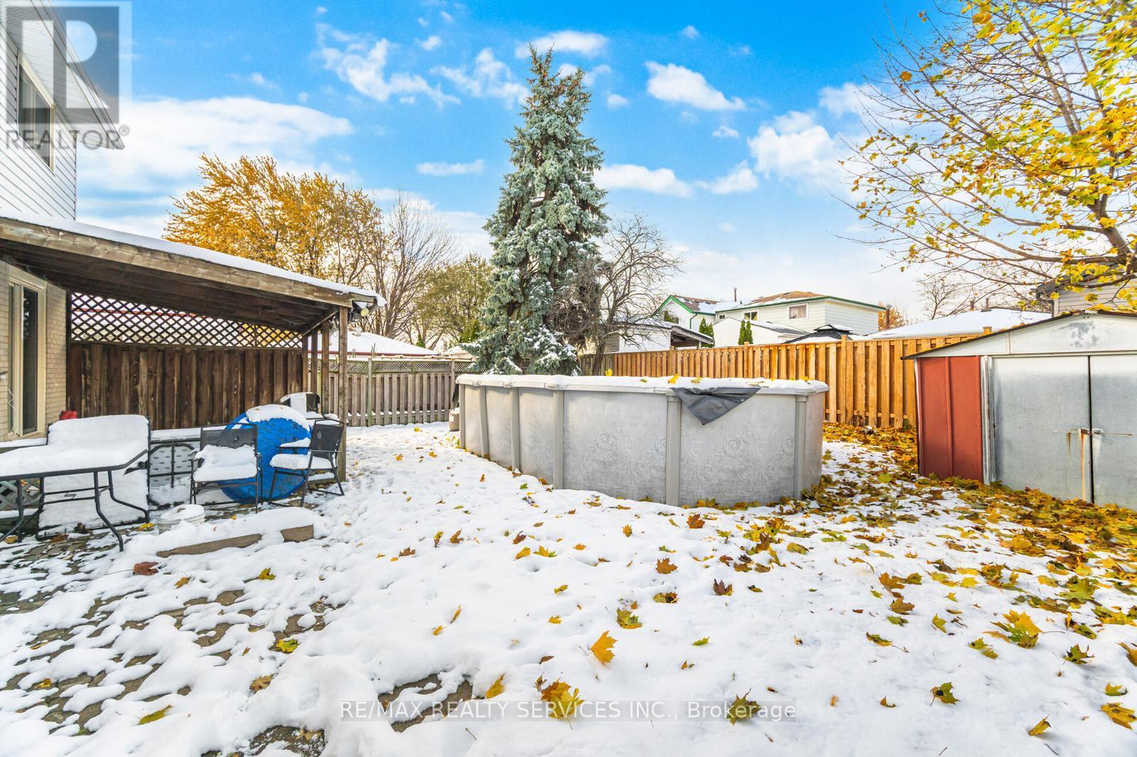 84 Sutherland Avenue, Brampton, Ontario  L6V 2H7 - Photo 5 - W12539018