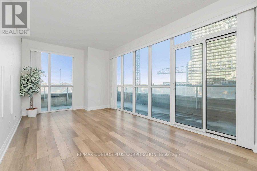 410 - 56 Annie Craig Drive, Toronto, Ontario  M8V 0C5 - Photo 5 - W12539024