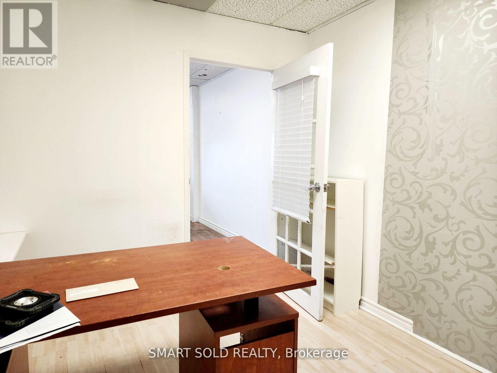 201b - 2428 Islington Avenue, Toronto, Ontario  M9W 3X8 - Photo 2 - W12539026