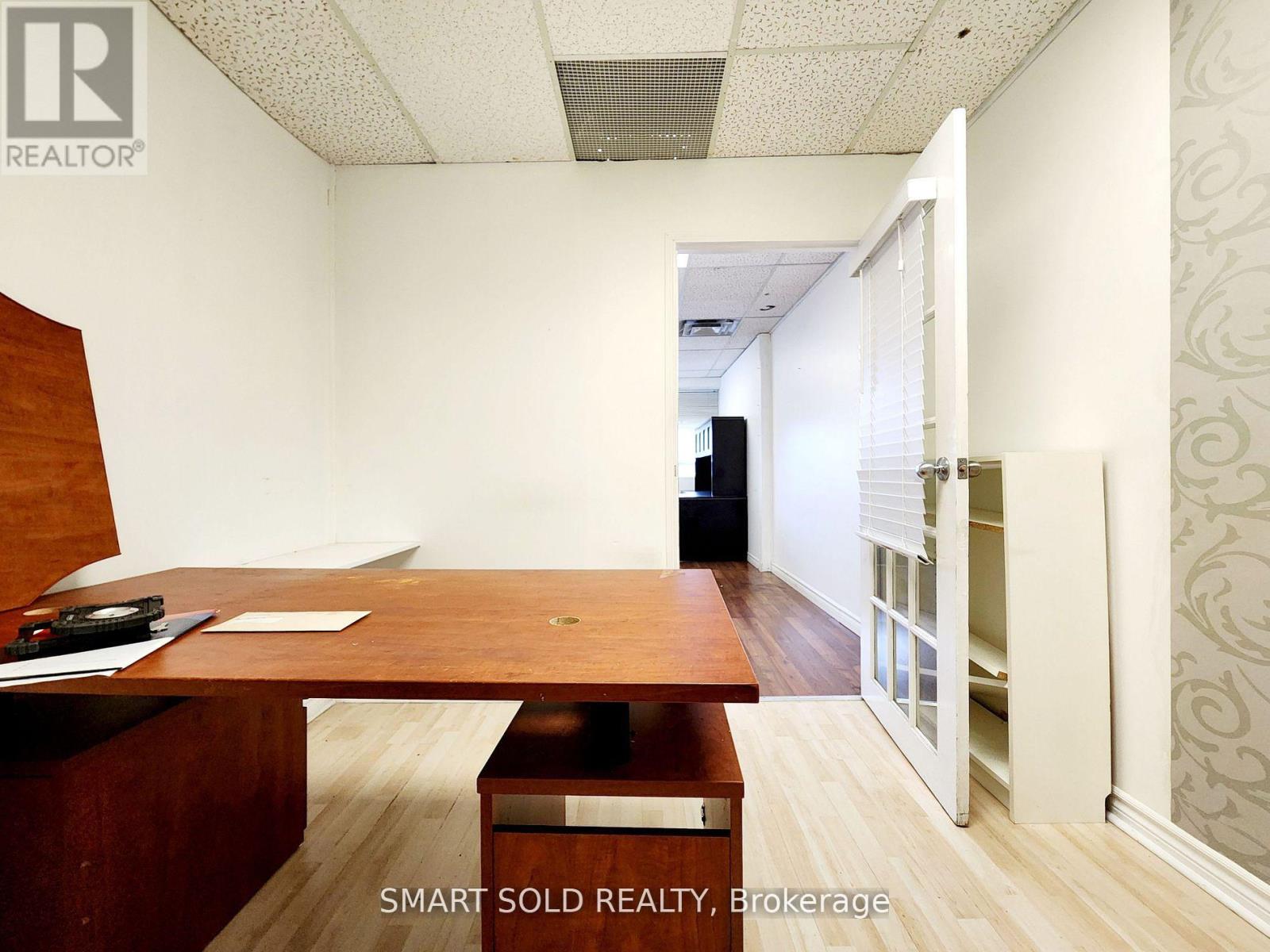 201b - 2428 Islington Avenue, Toronto, Ontario  M9W 3X8 - Photo 3 - W12539026