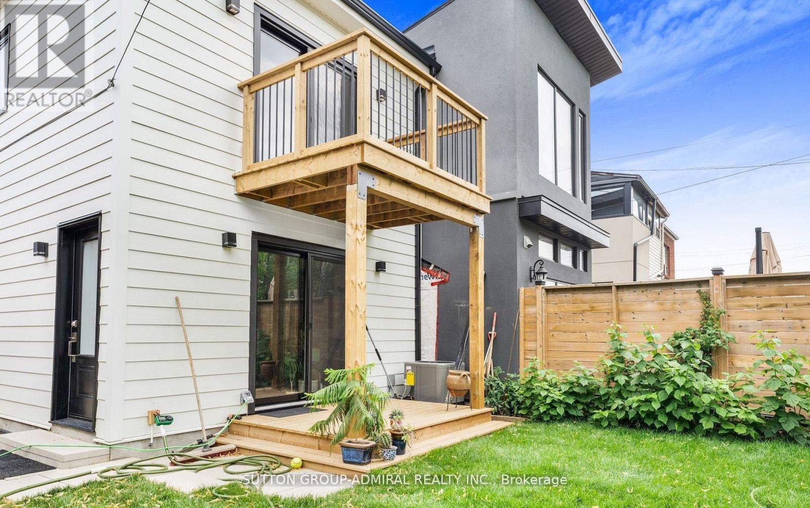 2nd Floor - 366 Margueretta Street, Toronto, Ontario  M6H 3S5 - Photo 19 - W12539050