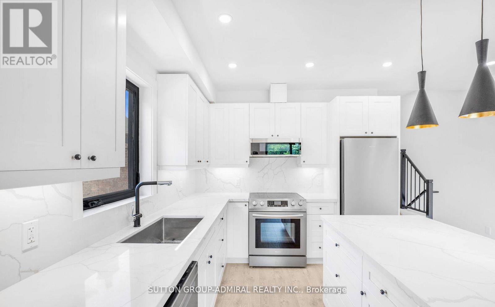 2nd Floor - 366 Margueretta Street, Toronto, Ontario  M6H 3S5 - Photo 7 - W12539050