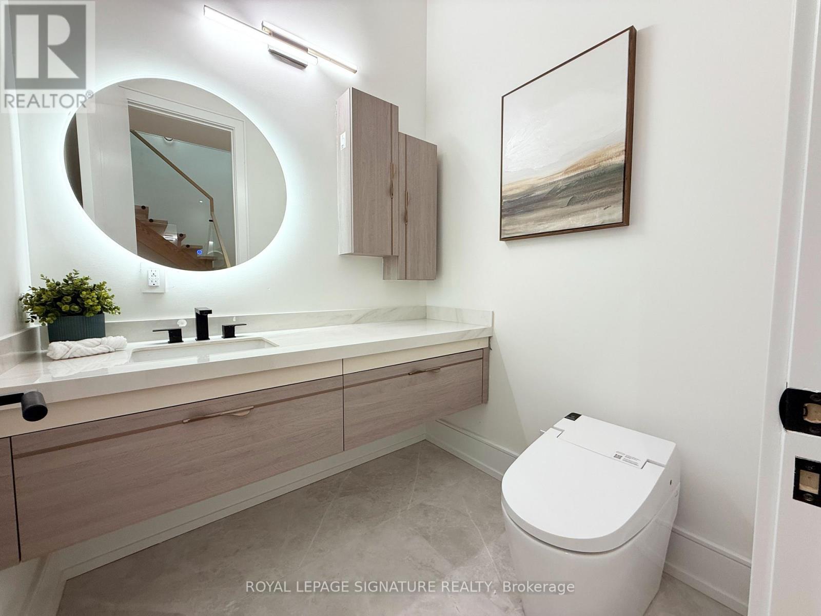 365 Jumna Avenue, Mississauga, Ontario  L5G 1Y5 - Photo 16 - W12539056