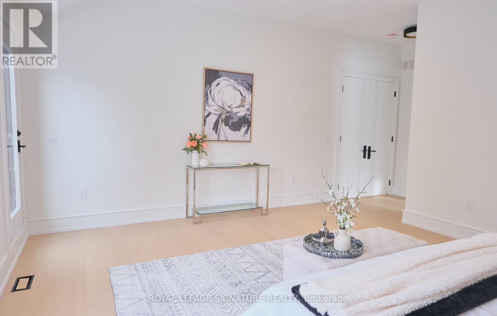 365 Jumna Avenue, Mississauga, Ontario  L5G 1Y5 - Photo 20 - W12539056