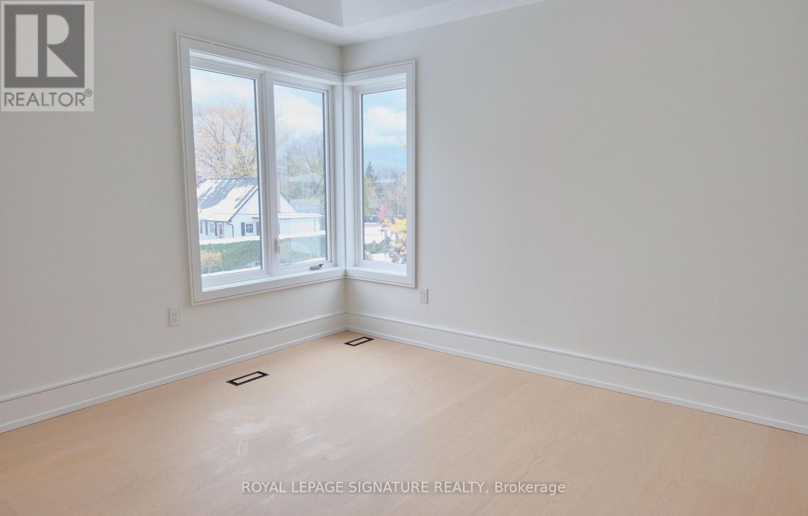 365 Jumna Avenue, Mississauga, Ontario  L5G 1Y5 - Photo 28 - W12539056