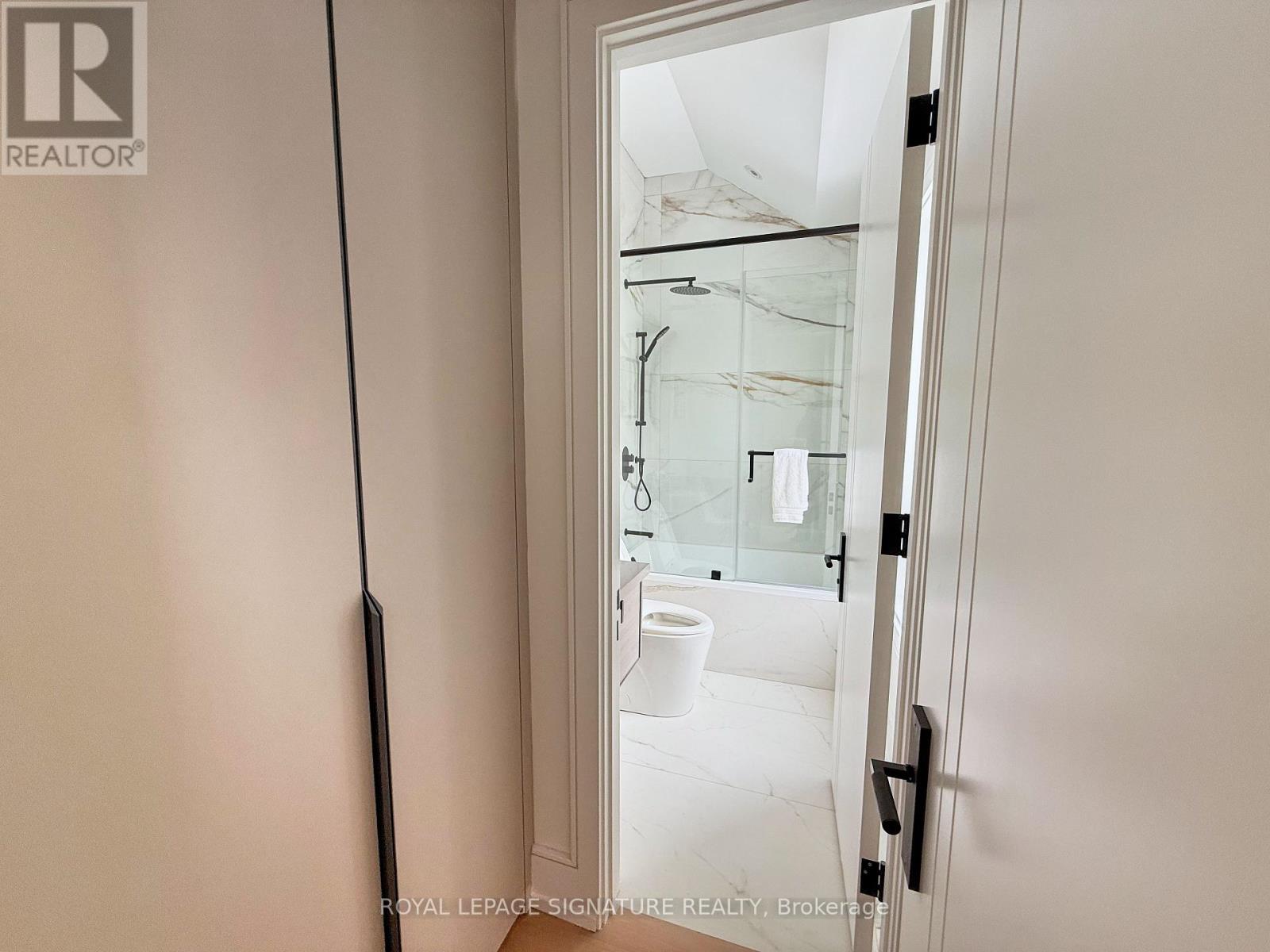 365 Jumna Avenue, Mississauga, Ontario  L5G 1Y5 - Photo 33 - W12539056