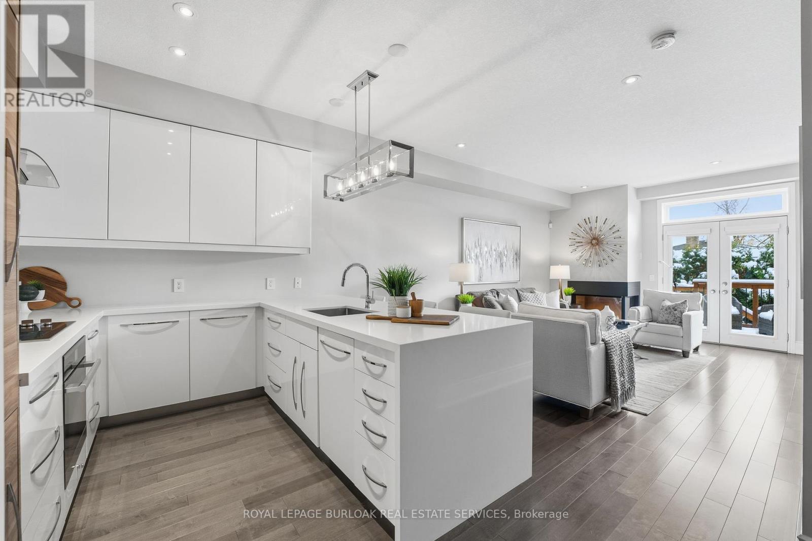 12 - 5056 New Street, Burlington, Ontario L7L 0H4 - Photo 9 - W12539088