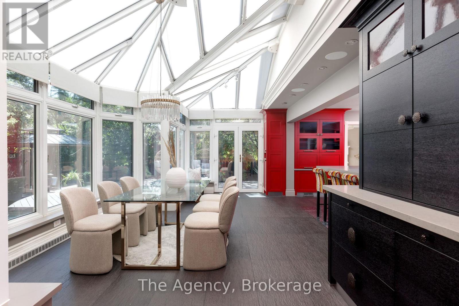 262 Mary Street, Oakville, Ontario  L6K 3V4 - Photo 12 - W12539142