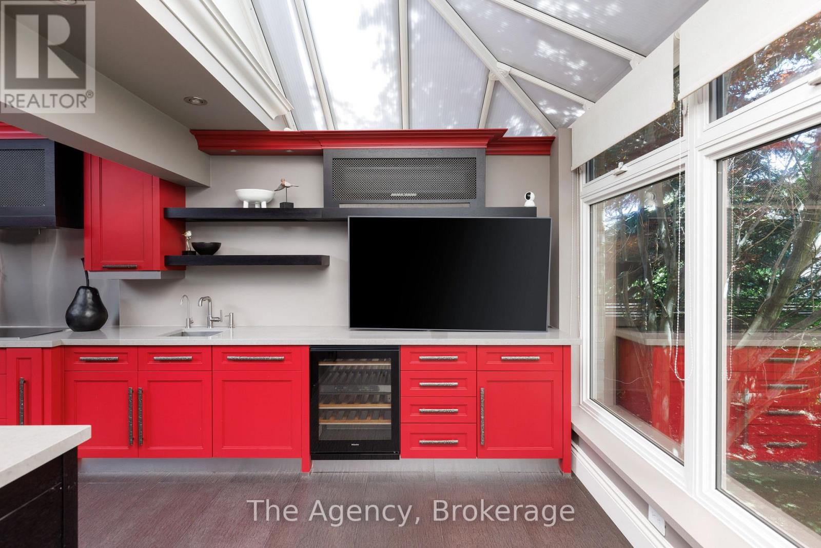 262 Mary Street, Oakville, Ontario  L6K 3V4 - Photo 13 - W12539142