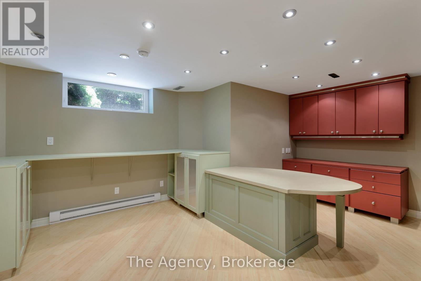 262 Mary Street, Oakville, Ontario  L6K 3V4 - Photo 34 - W12539142