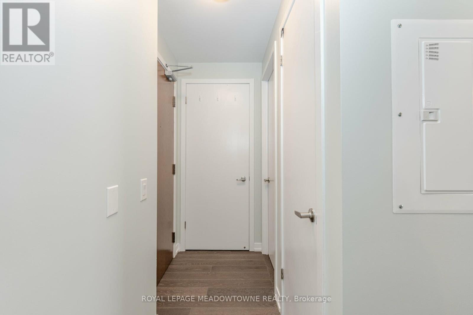 802 - 2560 Eglinton Avenue W, Mississauga, Ontario  L5M 0Y3 - Photo 10 - W12539096