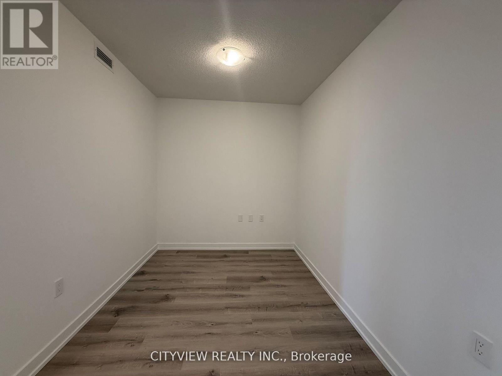 413 - 556 Marlee Avenue, Toronto, Ontario  M6B 0B1 - Photo 10 - W12539116