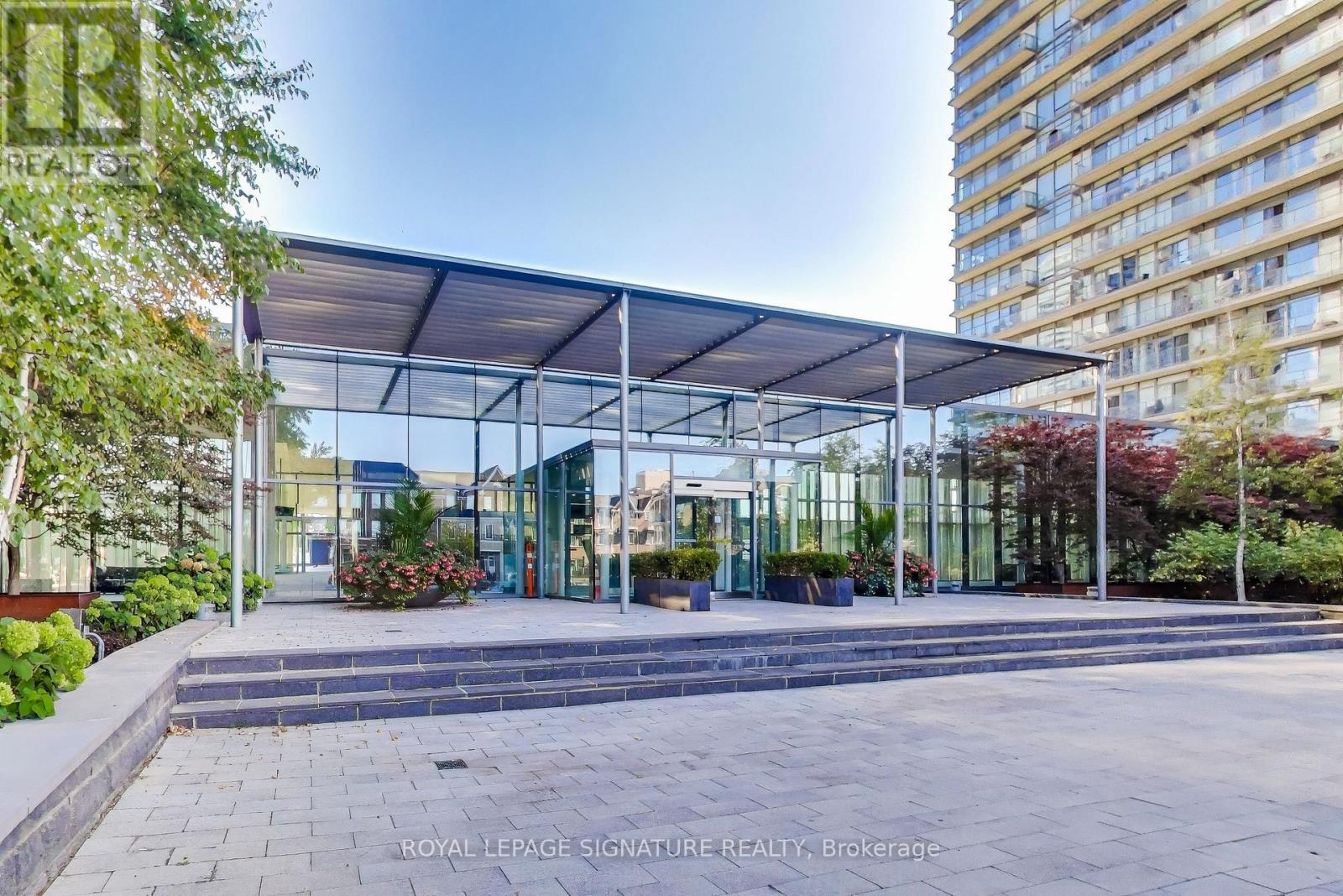 1207 - 105 The Queensway, Toronto, Ontario  M6S 5B5 - Photo 38 - W12447569