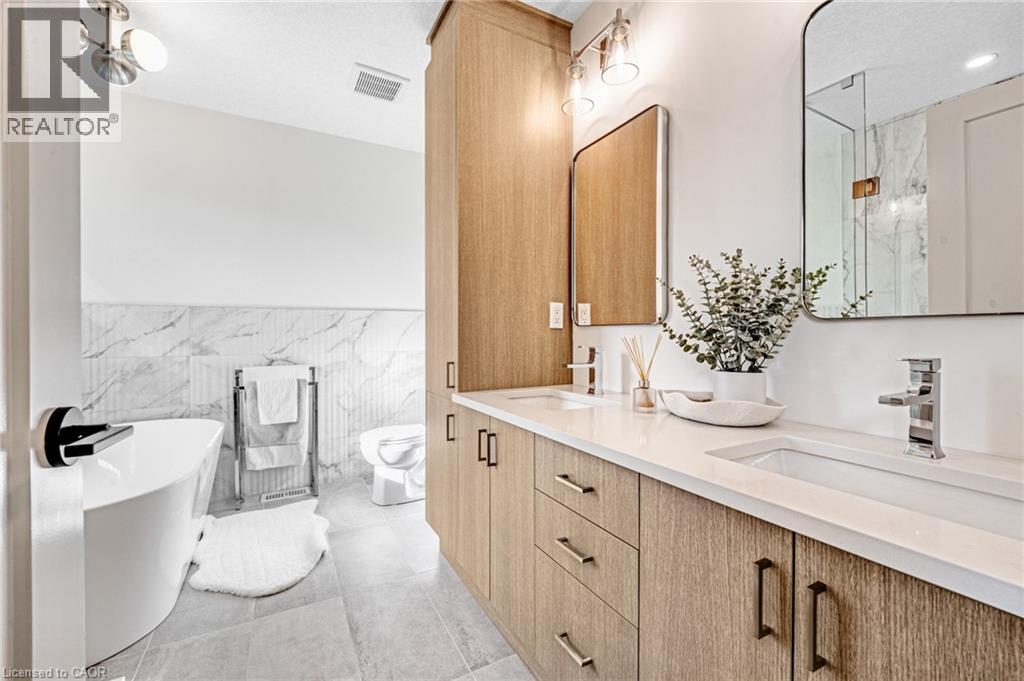 83 Dunnigan Drive, Kitchener, Ontario  N2B 3W5 - Photo 34 - 40786997