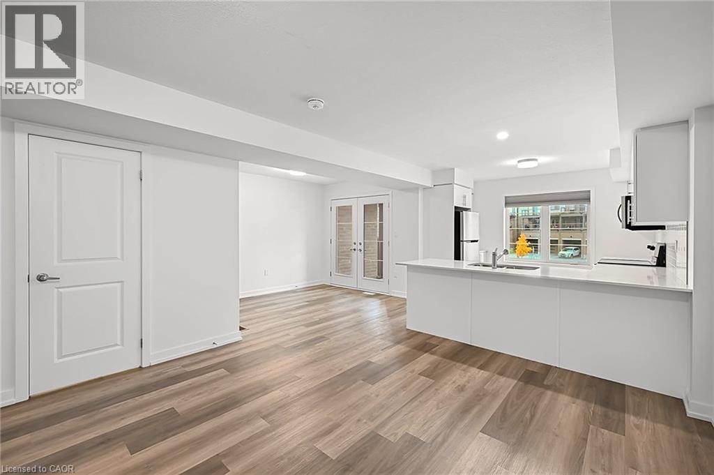 205 West Oak Trail Unit# 12, Kitchener, Ontario  N2R 0R9 - Photo 15 - 40785905