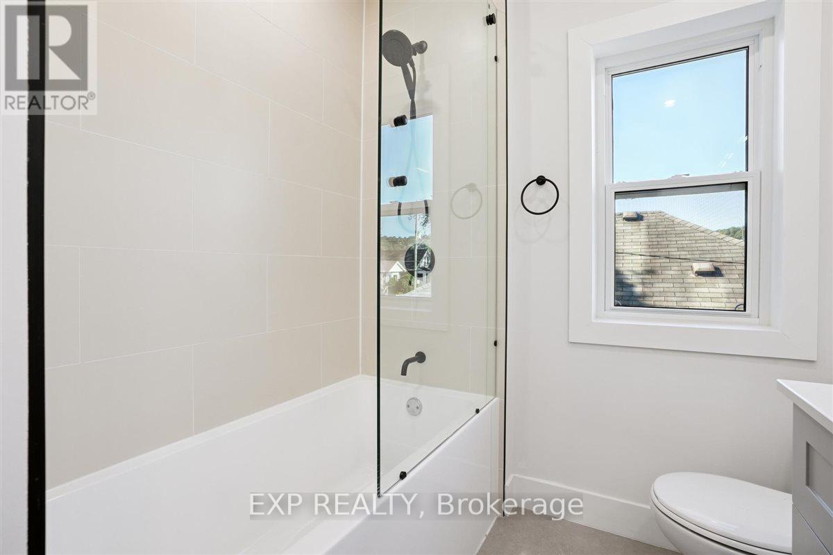 41 Cameron Avenue S, Hamilton, Ontario  L8K 2X1 - Photo 16 - X12538974